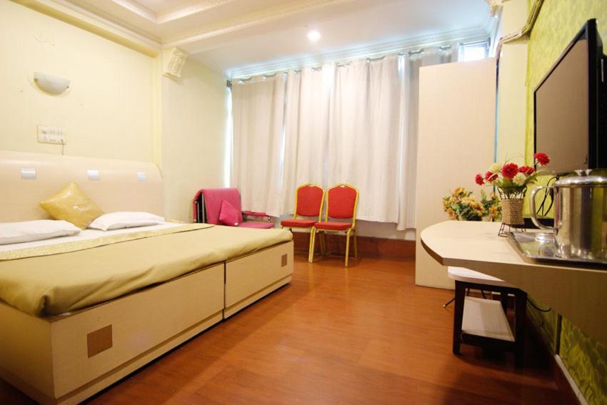 Hotel Tushar Pune Exterior foto